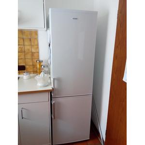 Холодильник двухкамерный Bomann KG 183 белый