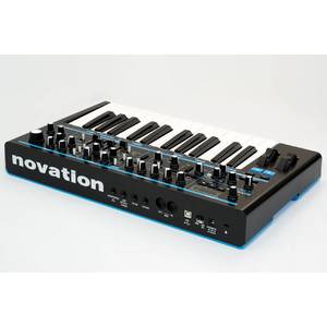 Синтезатор Novation Bass Station II